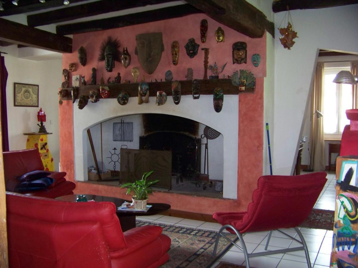 Grande Maison Atypique Le Burgaud Εξωτερικό φωτογραφία